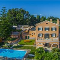 8 Bedroom Villa with Pool near Corfu Town, Sleeps 14-18